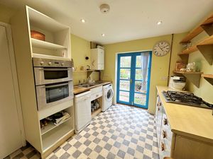 Kitchen- click for photo gallery